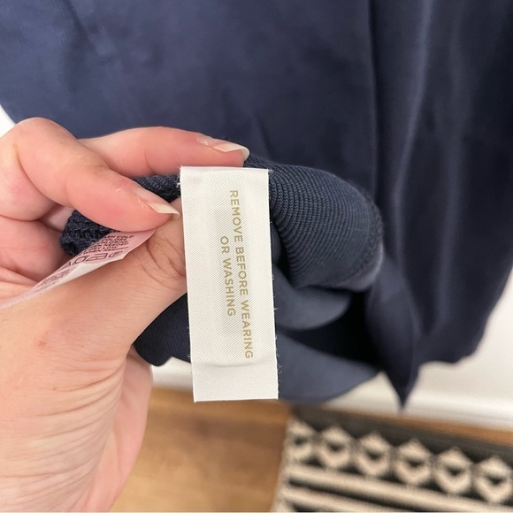 Lou & Grey Sandwashed V-Neck Pocket Modal Oversized Shift Dress Size 4 - Picture 9 of 10